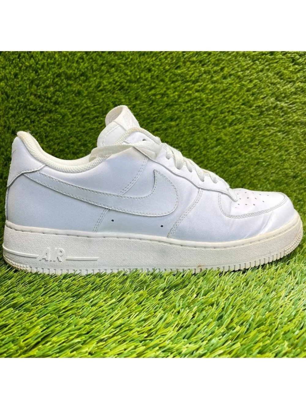 Nike Air Force 1 Low Mens Size 12 Triple White Athletic Leather Shoes Sneakers